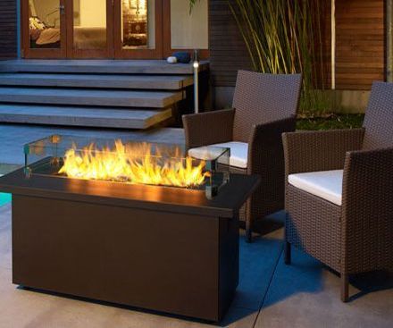 Regency PTO30CFT Outdoor gas fireplace low firetable 