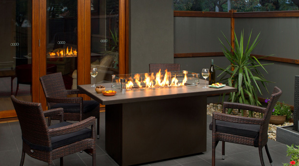 Regency PTO30IST Contemporary Outdoor Gas fireplace firetable